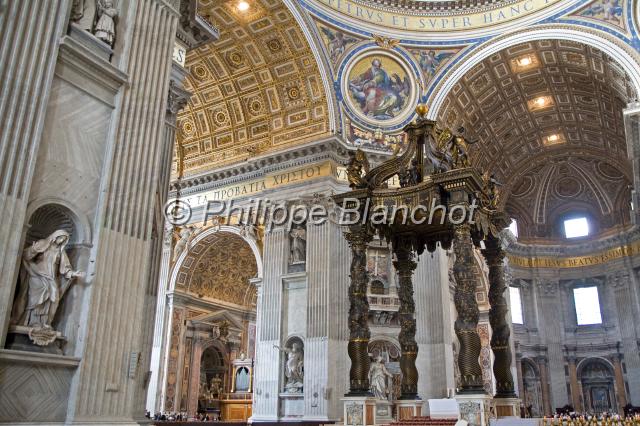 italie rome 17.JPG - Intérieur de la basilique Saint-PierreVatican, Rome, Italie